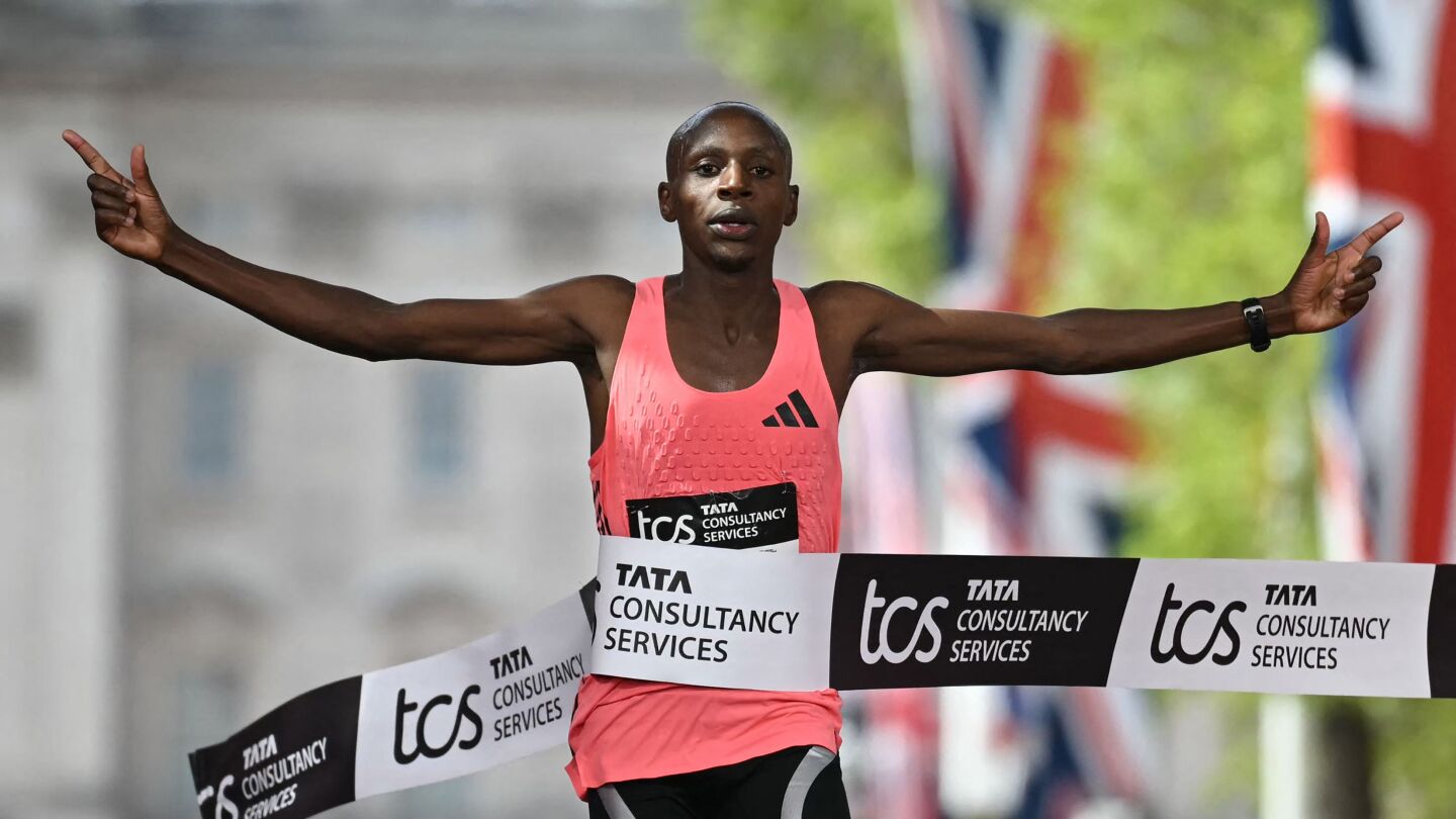 El keniano Sebastian Sawe establece nuevo récord mundial de maratón con 1h59:30 en Londres