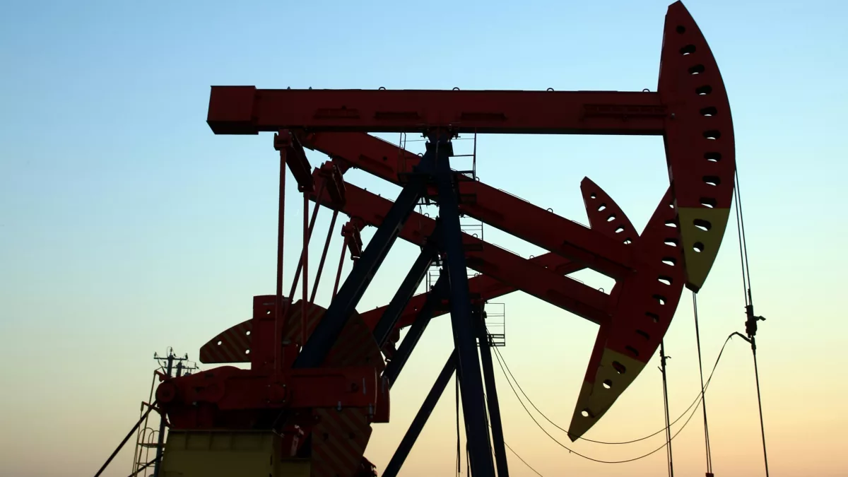 Emiratos Árabes Unidos abandona la OPEP: análisis del impacto en el mercado petrolero mundial