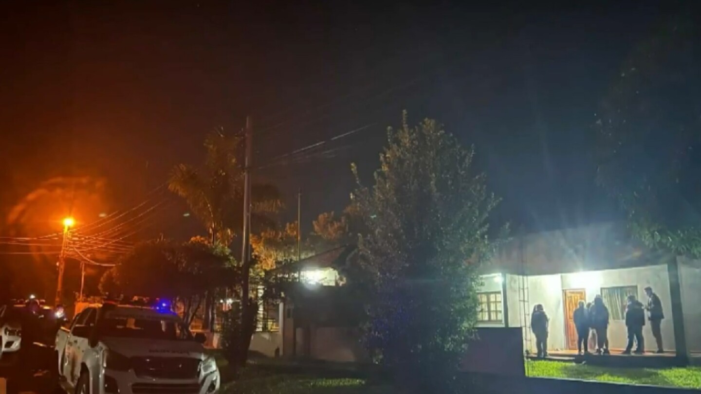 Homens armados assaltam residência em Cambyretá: Levaram dinheiro, celulares e uma moto