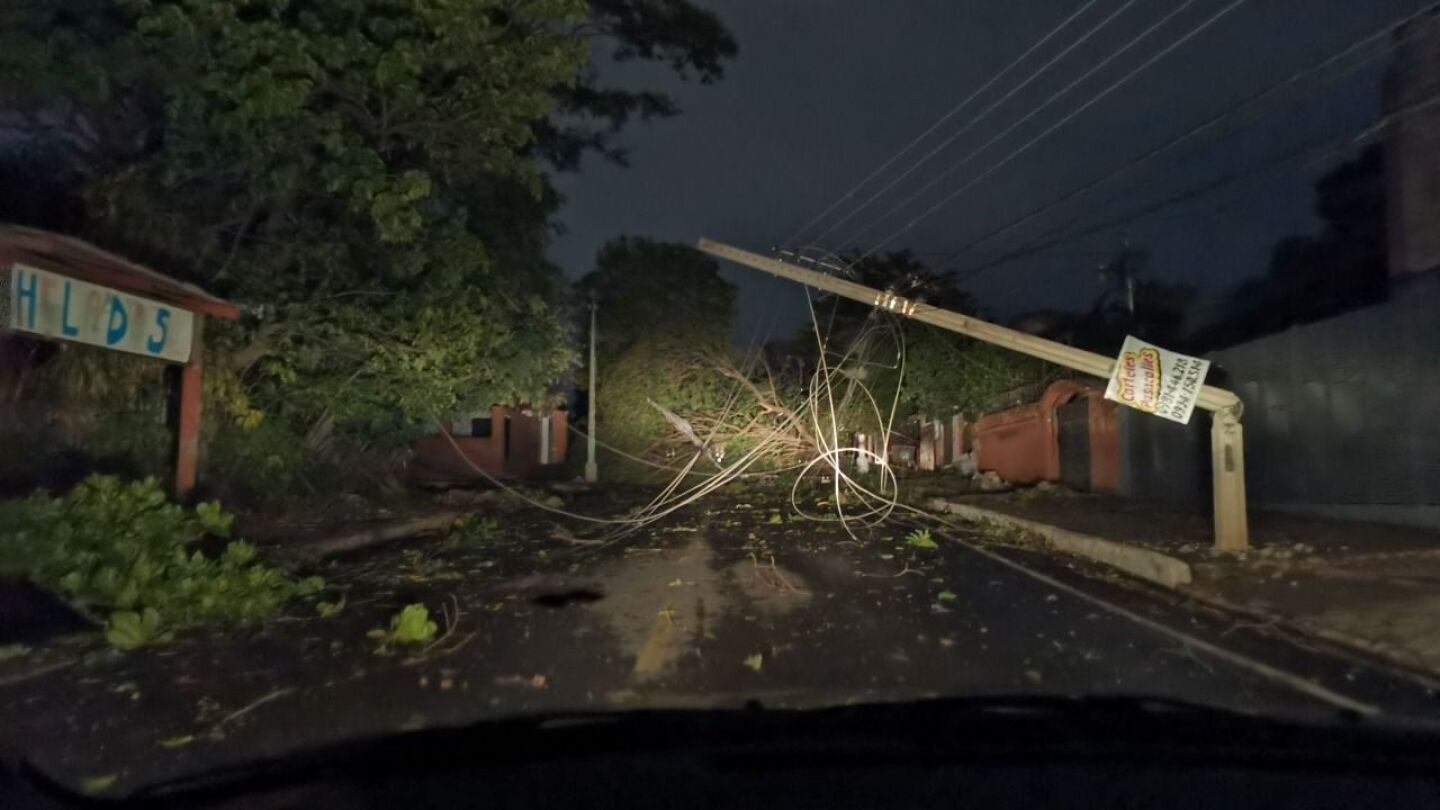 Reportan cortes de luz en varias ciudades durante tormenta de este jueves