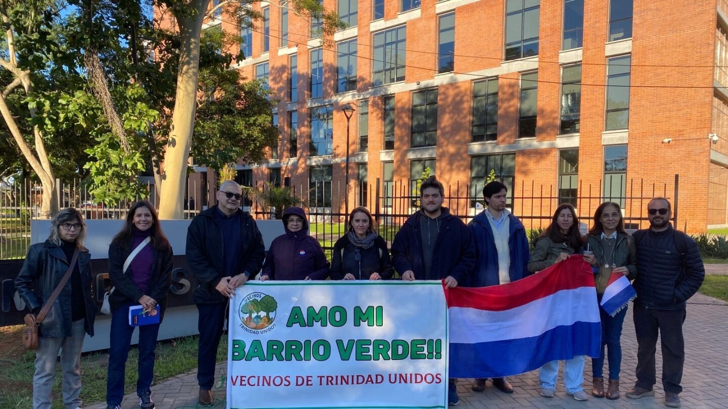 Vecinos de Trinidad solicitan revisión de proyecto de estación de servicio