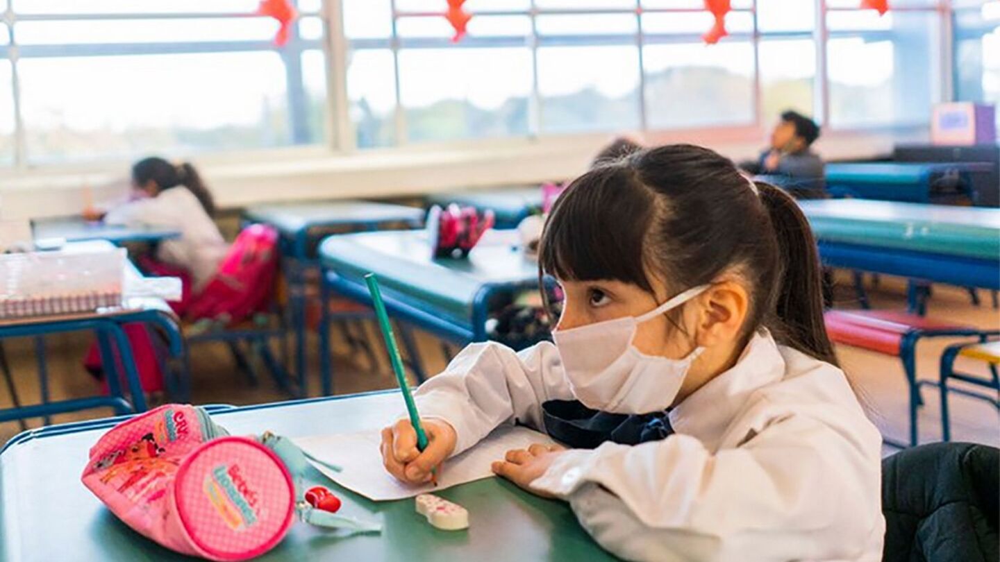 Priorizar la salud: El uniforme no es obligatorio en días fríos, recuerda el MEC