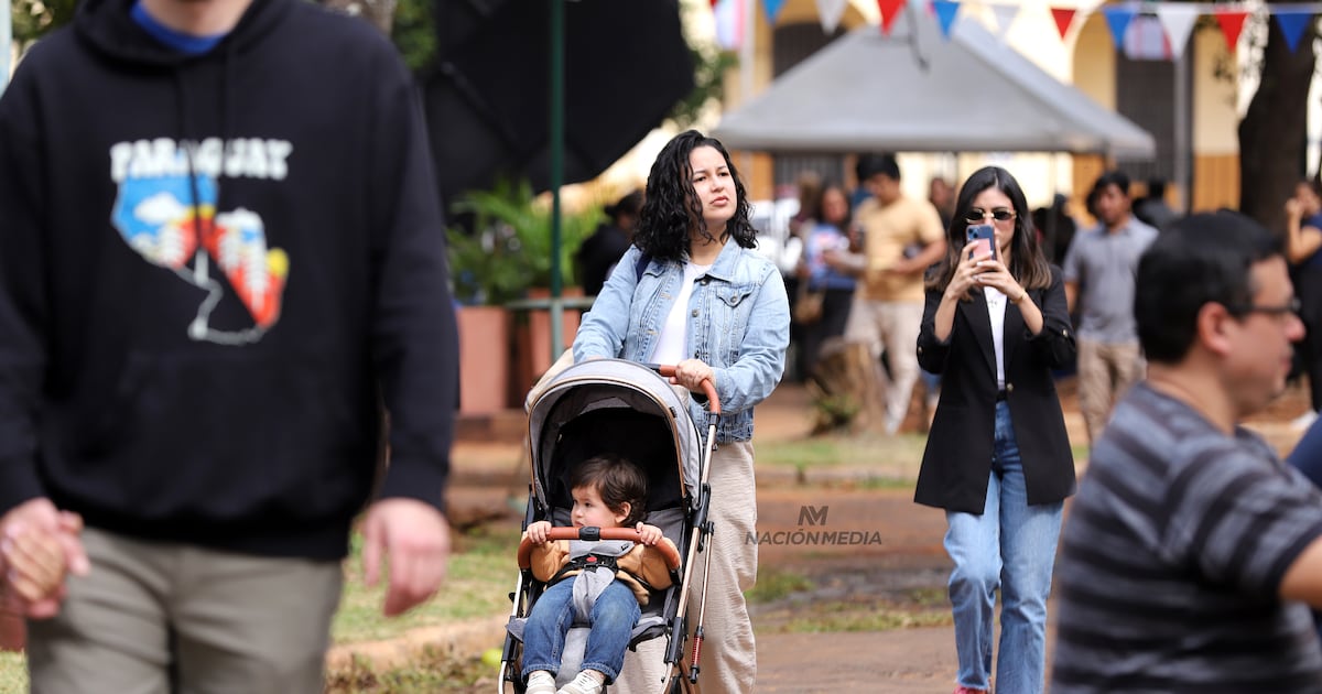 Paraguay cuenta con más de 1,4 millones de madres, según datos del INE