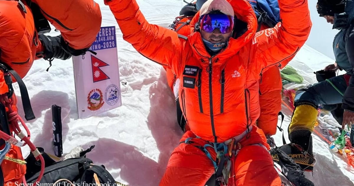 Kami Rita Sherpa establece nuevo récord con su 32.ª ascensión al Everest