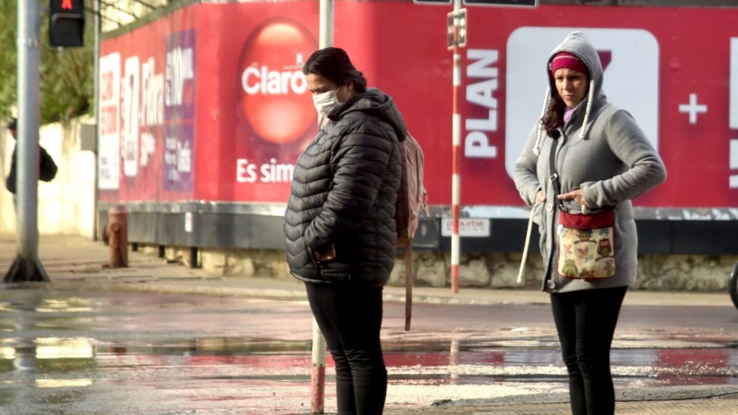 A sacar los abrigos: El frío intenso se instala este lunes y el resto de la semana