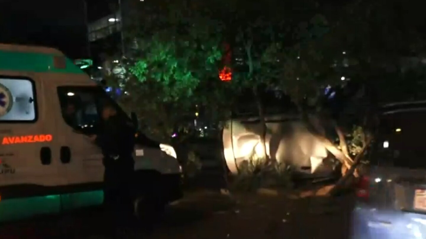 Automovilista sufre accidente vehicular en avenida Médicos del Chaco