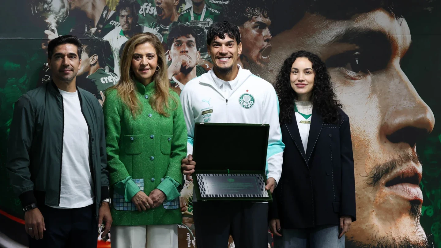 Gustavo Gómez es homenajeado en su "lugar en el mundo"