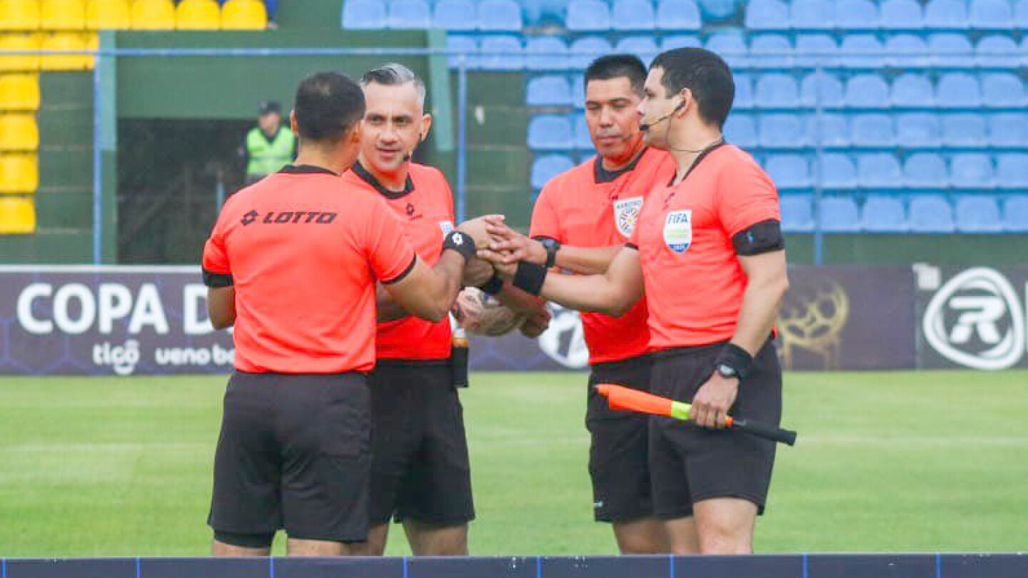La Comisión de Árbitros dio a conocer la nómina para la fecha 22