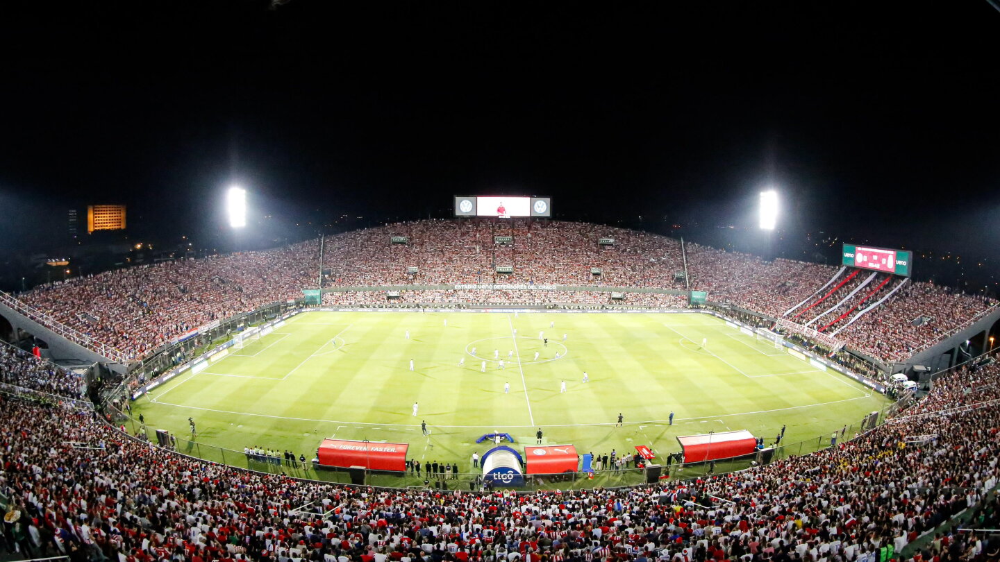 Albirroja se despide con estadio lleno ante Nicaragua