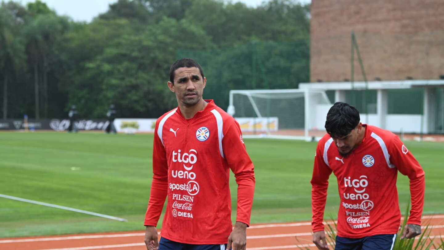 Velázquez: "Tenemos que pensar en grande" para el Mundial 2026