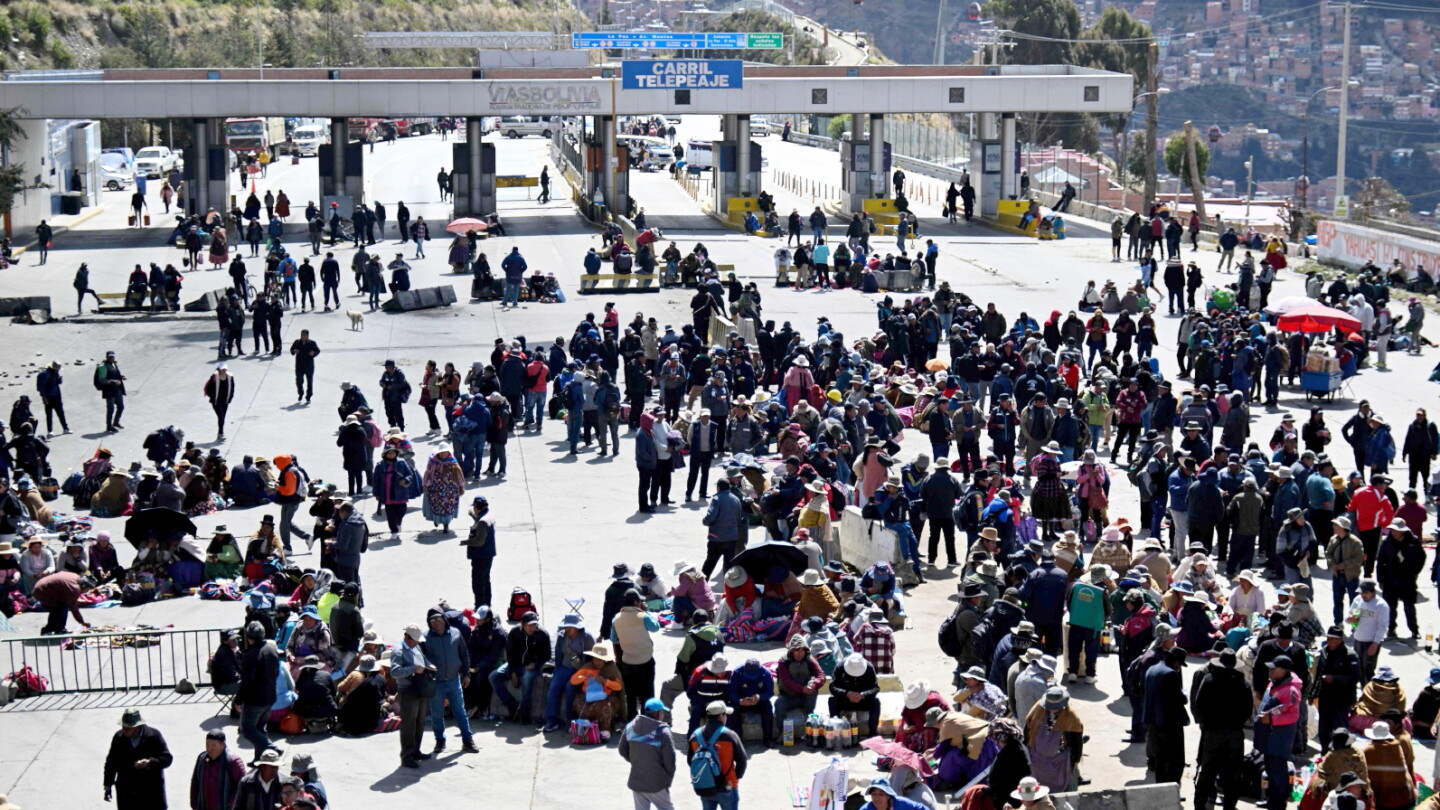Sin diálogo confirmado, la crisis en Bolivia se prolonga