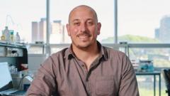 "Toda mi vida estudié cómo los virus evolucionan y sobreviven, y ahora aplico eso ante el agresivo cáncer cerebral que tengo"