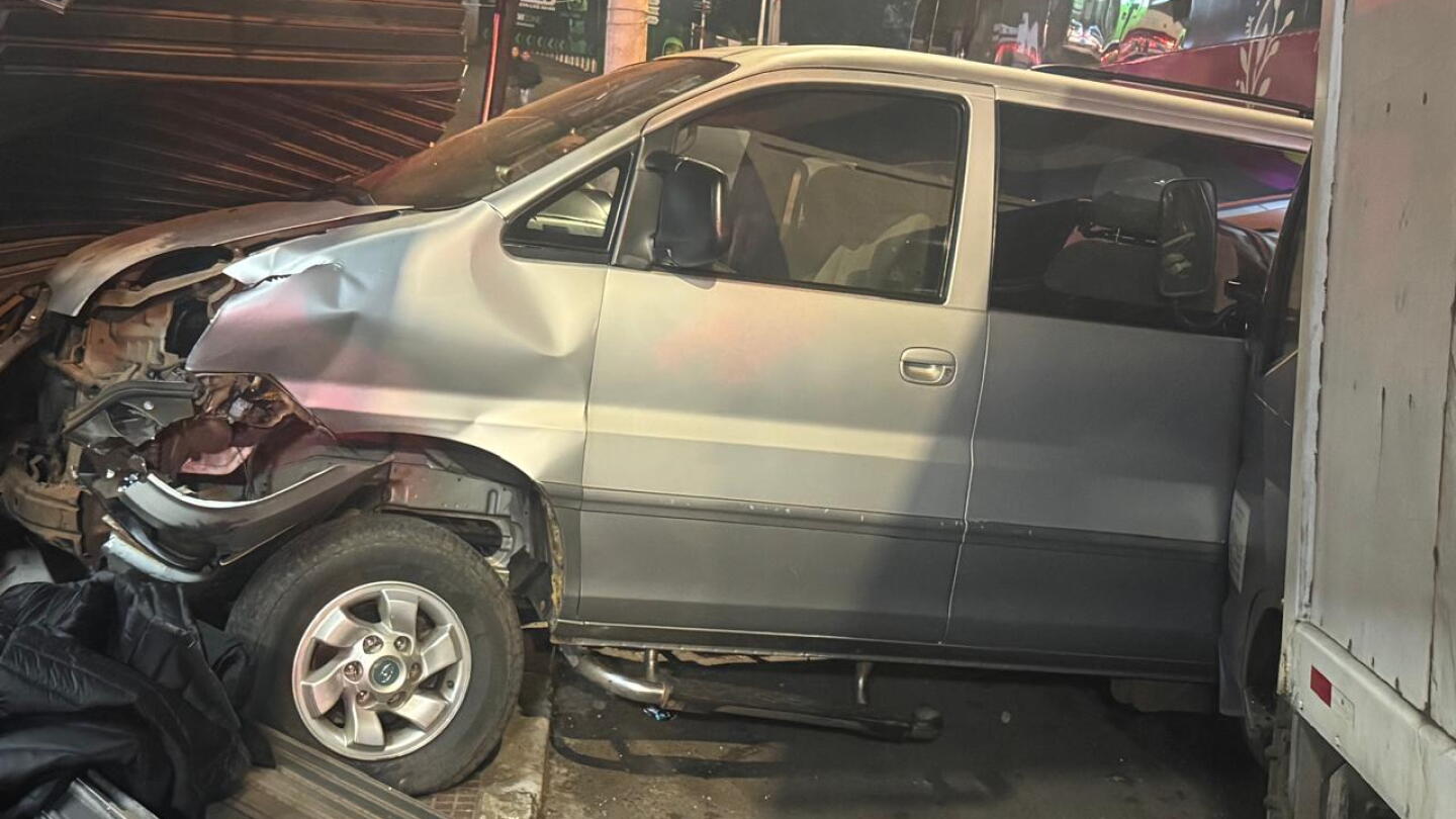 Camión fuera de control causa choque múltiple y deja dos heridos en Ciudad del Este