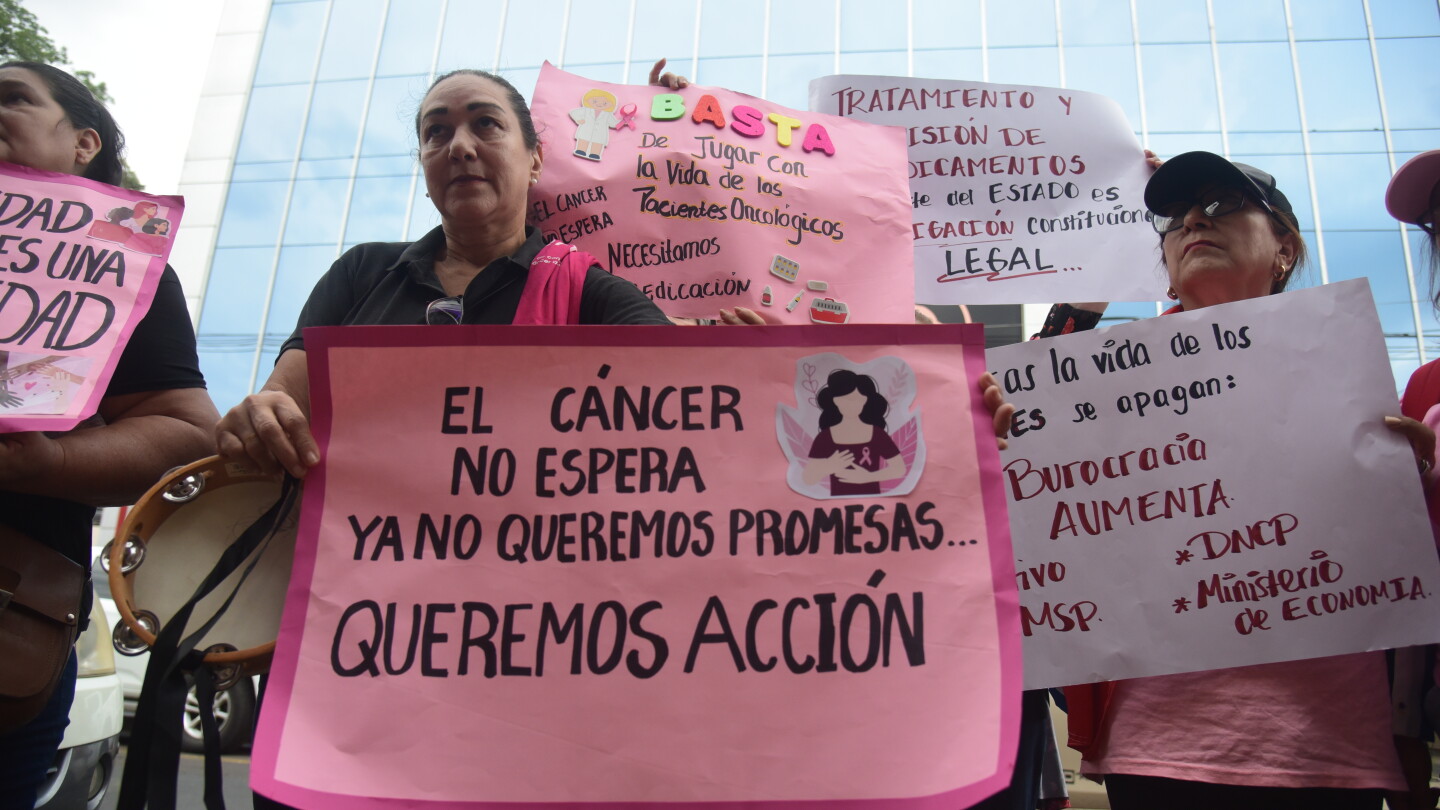 Pacientes con cáncer urgen a Salud que entregue fármacos