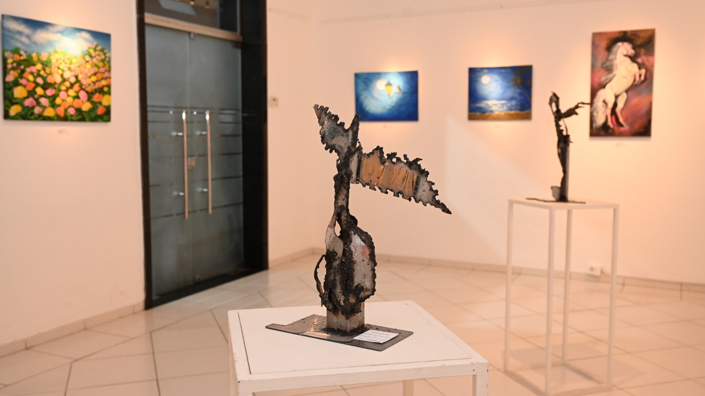 Muestra colectiva de artes plásticas en el CCPA
